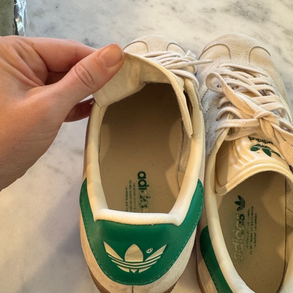 Adidas Beige Suede and Green Women's Sneakers. Size 7 - Picture 7 of 7